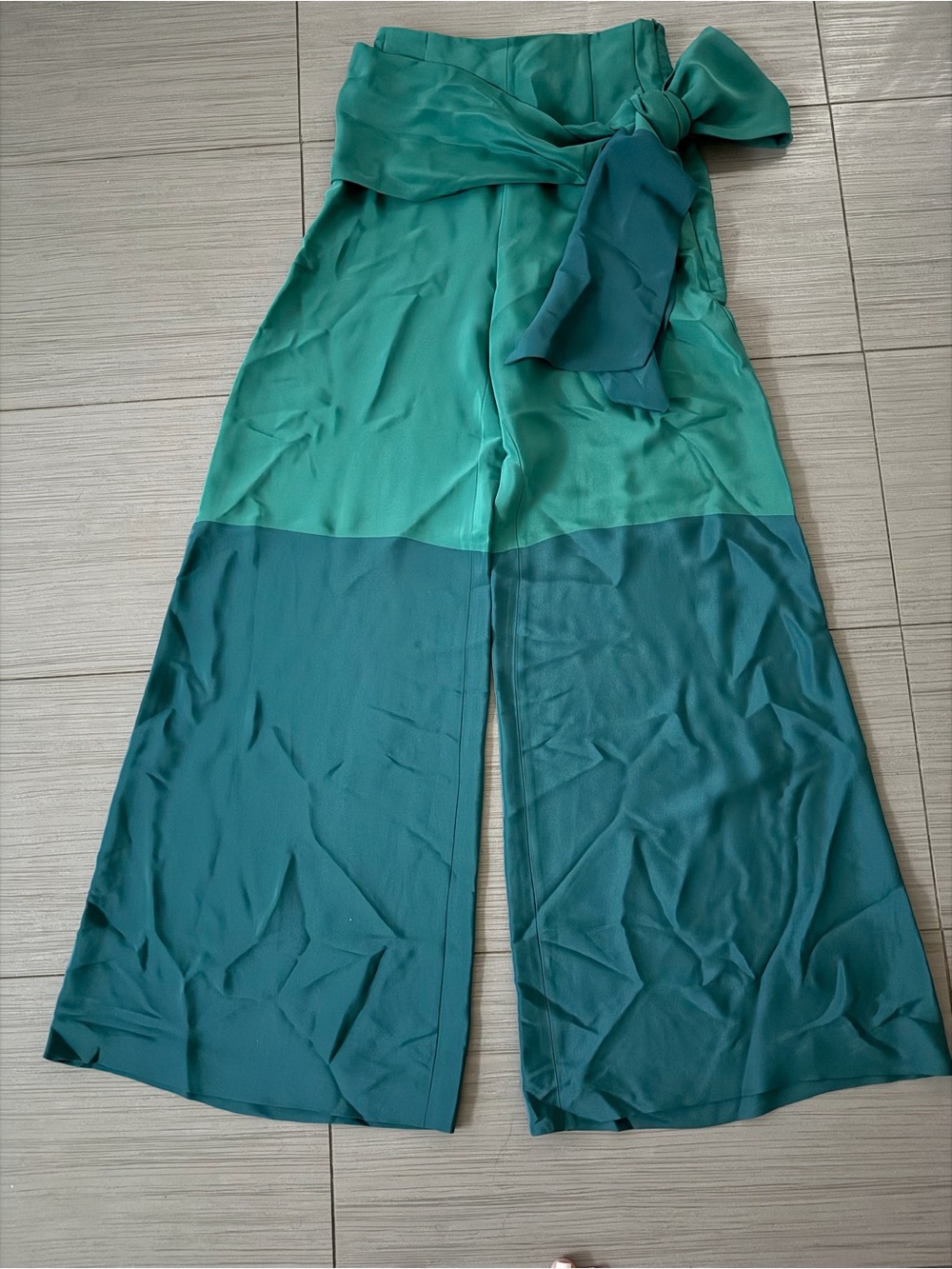 NWT beautiful Escada Wide-Leg bow Tie-Waist Colorblock Pants - Green